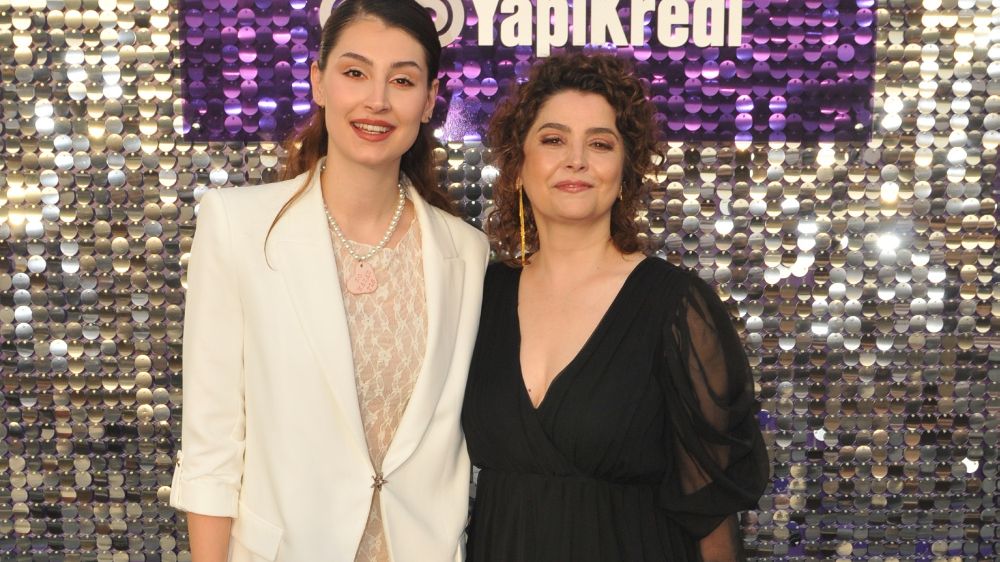 Derin Beşikçioğlu Afife Jale Ödülleri'ne damga vurdu
