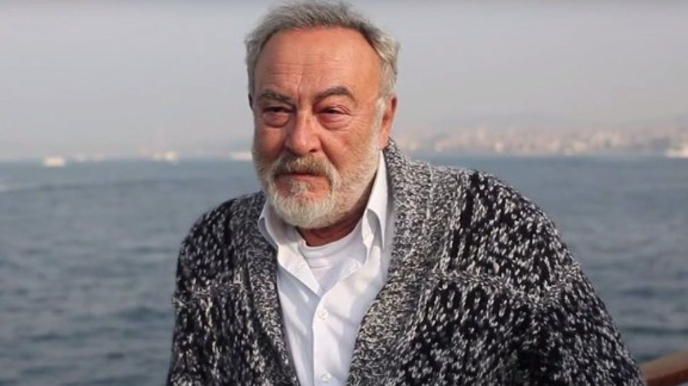 Usta oyuncu Mehmet Ulay hayatını kaybetti