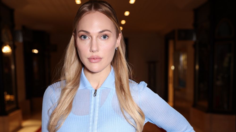 Meryem Uzerli'ye ödül